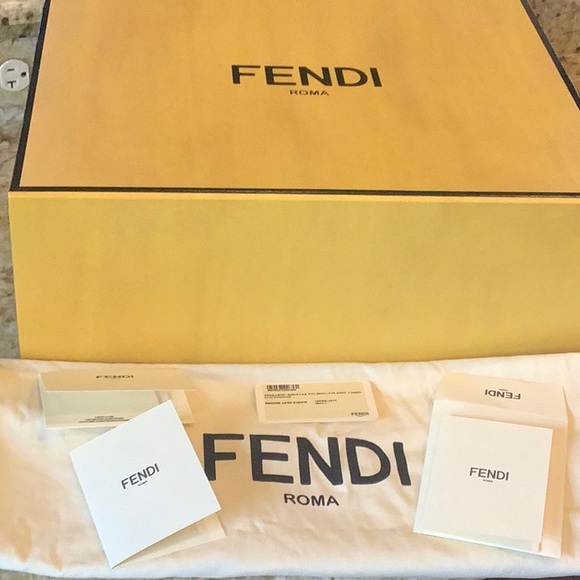 Fendi Peekaboo Medium/Vit. King Camel!!! - Picture 4 of 9